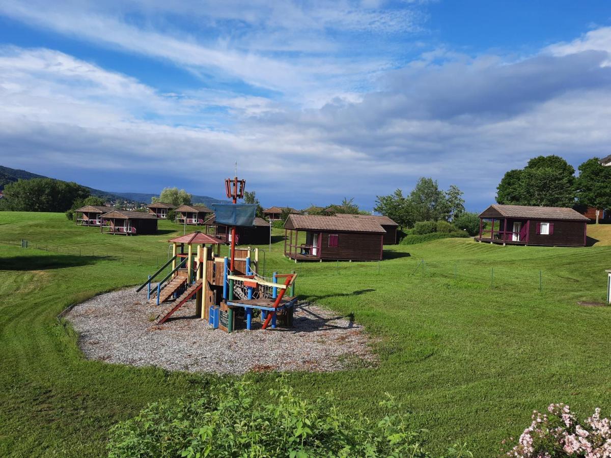 Camping Les Vosges Du Nord Oberbronn Esterno foto