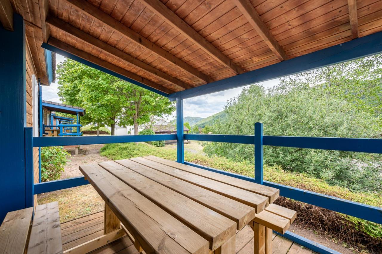 Camping Les Vosges Du Nord Oberbronn Camera foto