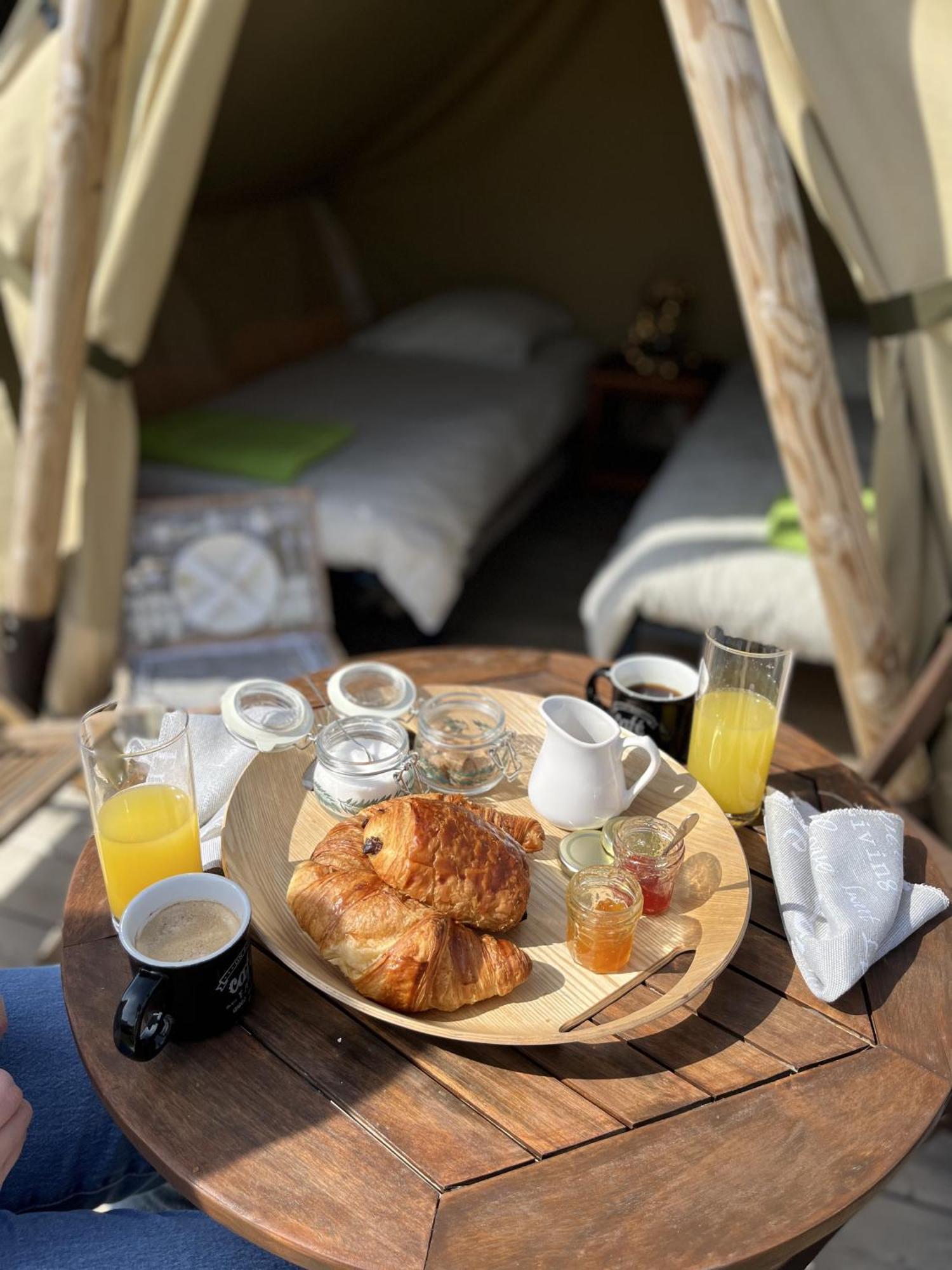 Camping Les Vosges Du Nord Oberbronn Esterno foto
