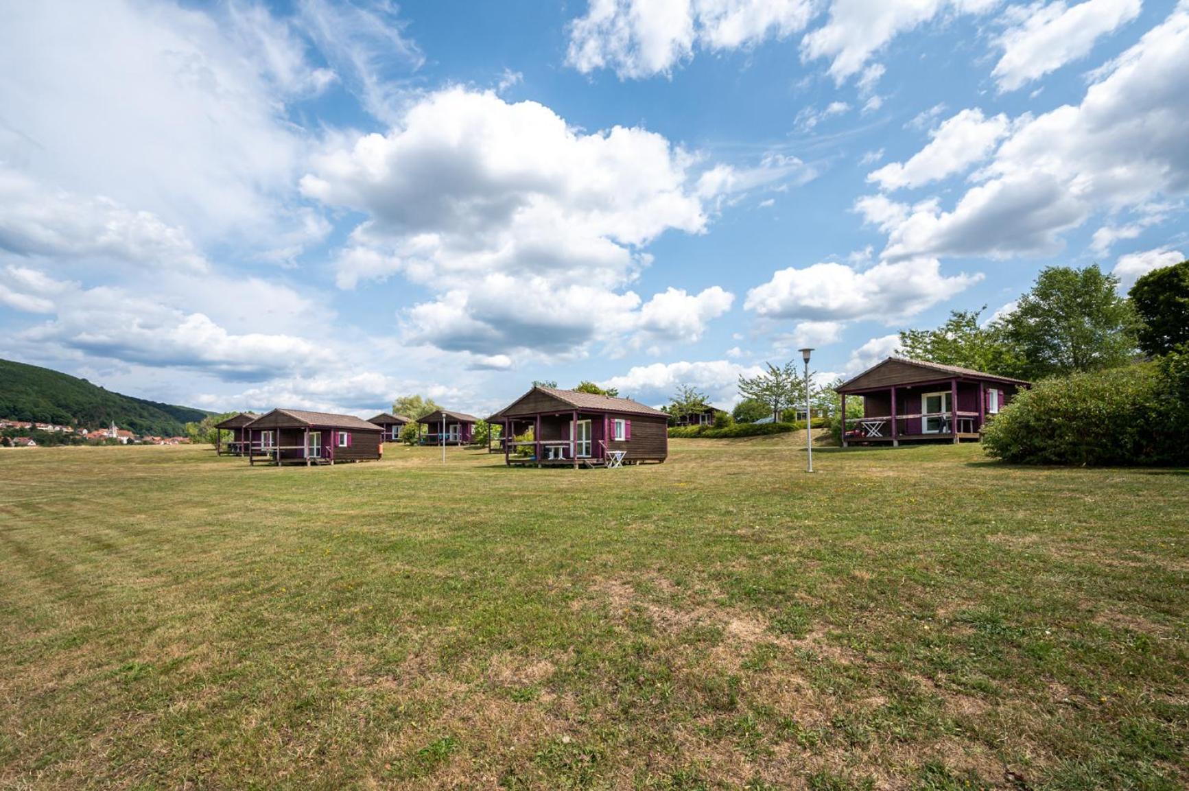 Camping Les Vosges Du Nord Oberbronn Esterno foto
